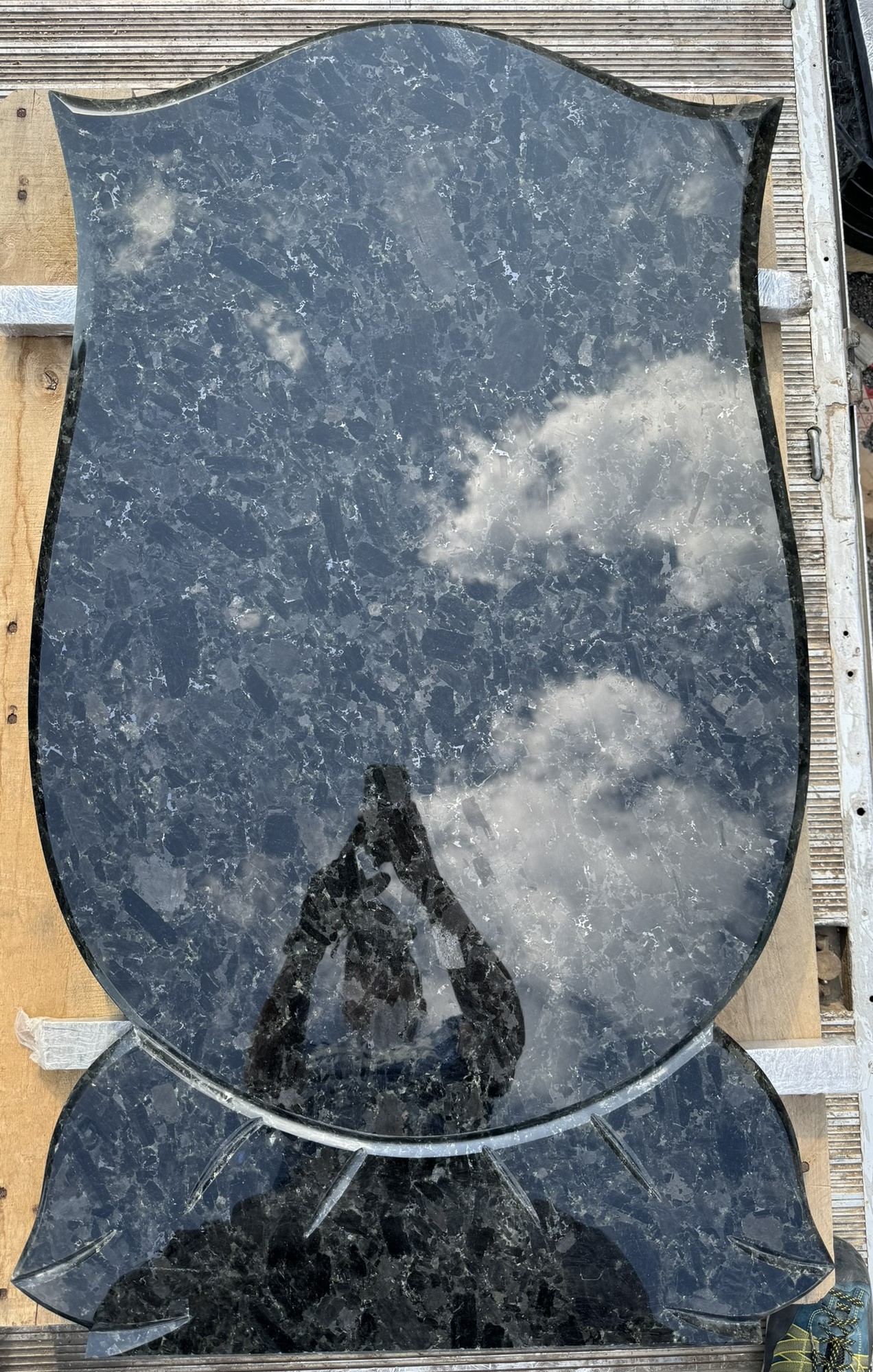 Модел 17 - Лабрадорит